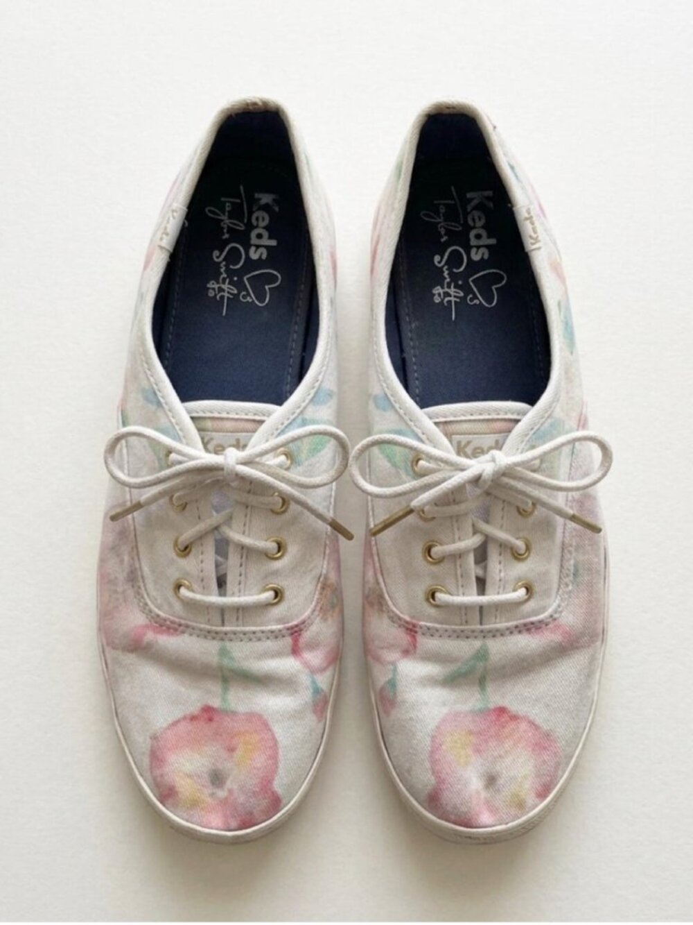 Keds x Taylor Swift Flower Painting White Sneakers 7.5 Swiftie 1989 Rare Collab